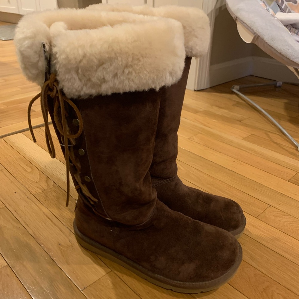 NWOT UGG boots